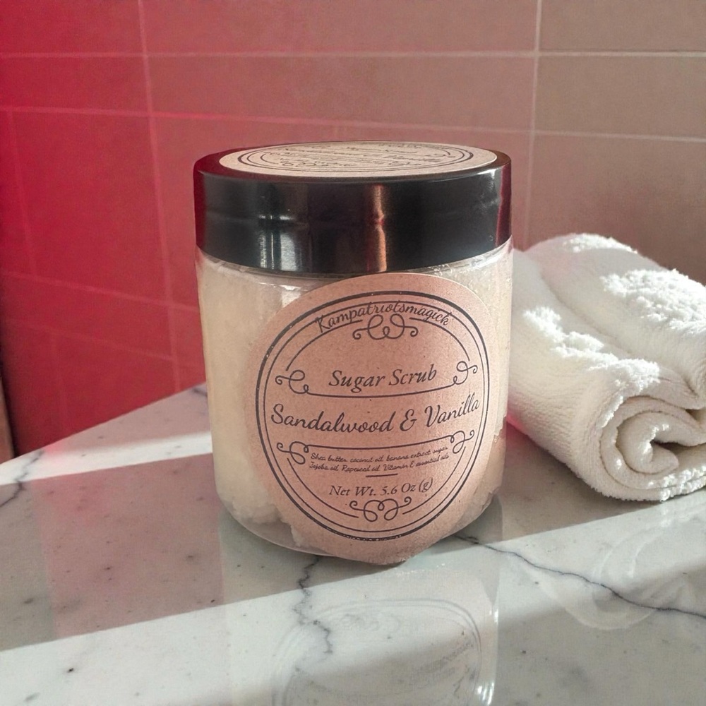 Sandalwood & Vanilla Sugar Scrub handmade NIP 6oz